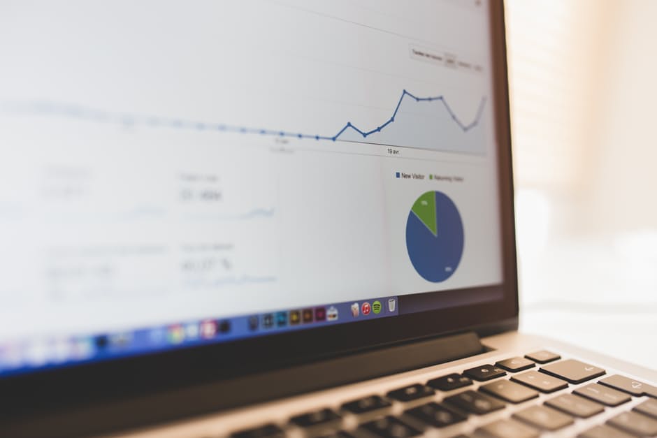 Google Analytics предоставляет детальную статистику посетителей сайта, позволяет узнать, по каким поисковым запросам пользователи попадают на ваш сайт, какие действия на нем совершают. Изображение: www.pexels.com (CCO)