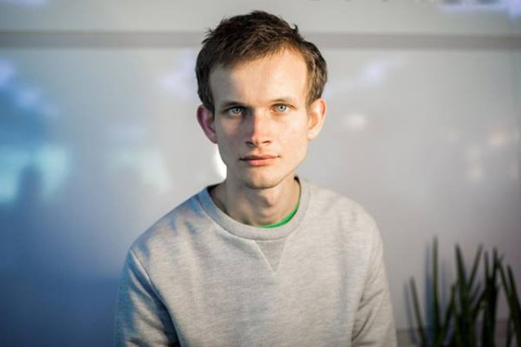 Одно из главных лиц современного блокчейна — создатель криптовалюты Ethereum Виталик Бутерин. Фото: Flickr, NFT NFT.